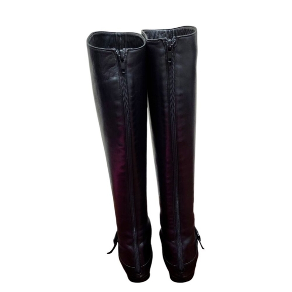 MANOLO BLAHNIK Size 36/US 6 Black Leather Low-Heeled Tall Back- Zip Boot… - Picture 6 of 15